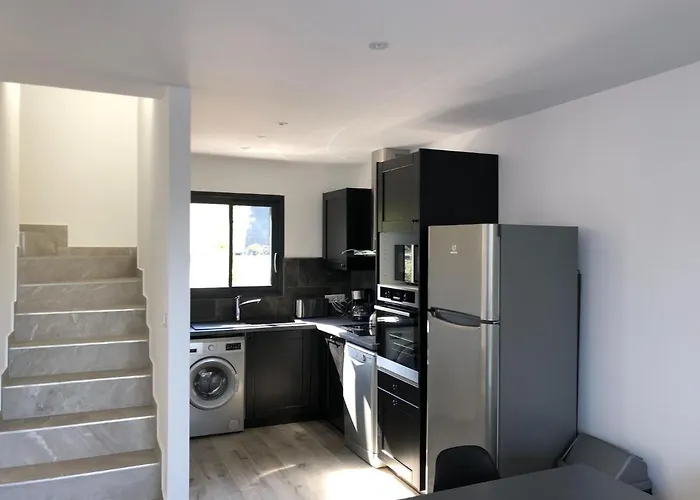Corsica Townhouse Near Canella Prázdninový dům
