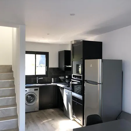 Corsica Townhouse Near Canella Beach Prázdninový dům